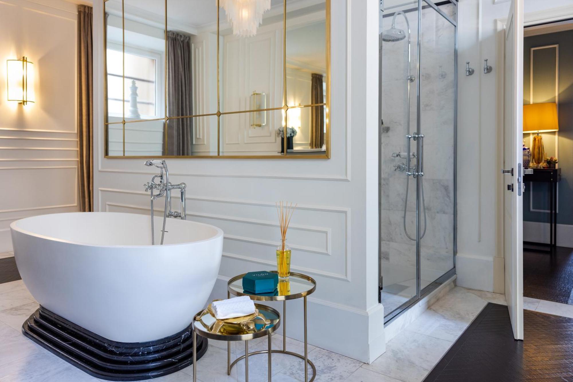 Hotel Vilon - Small Luxury Hotels Of The World Rome Bagian luar foto